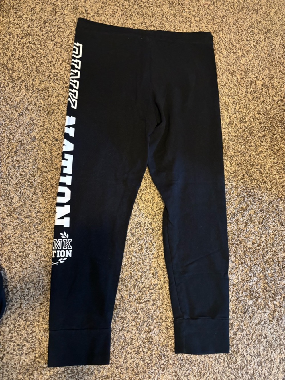Victoria’s Secret PINK Capri leggings - Picture 3 of 4